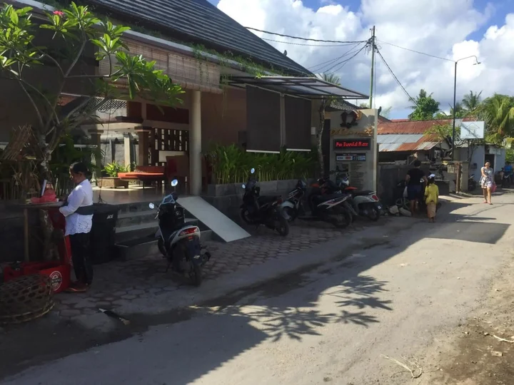 Лембонган-Айленд: Dcamel Hotels Lembongan