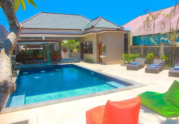 Лембонган-Айленд: Dcamel Hotels Lembongan