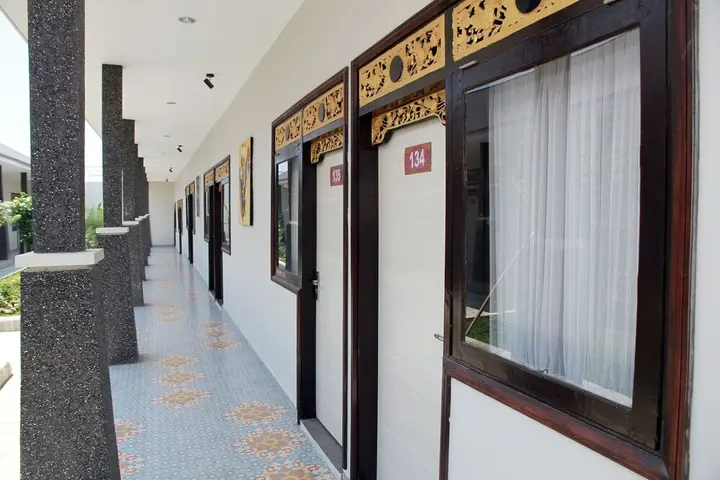 Палу: OYO 1656 Parama Su Hotel