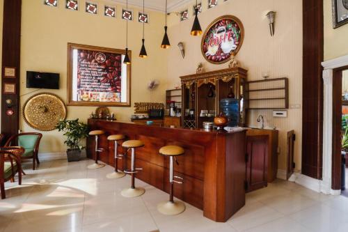 Читарингул: New Andalus Hotel