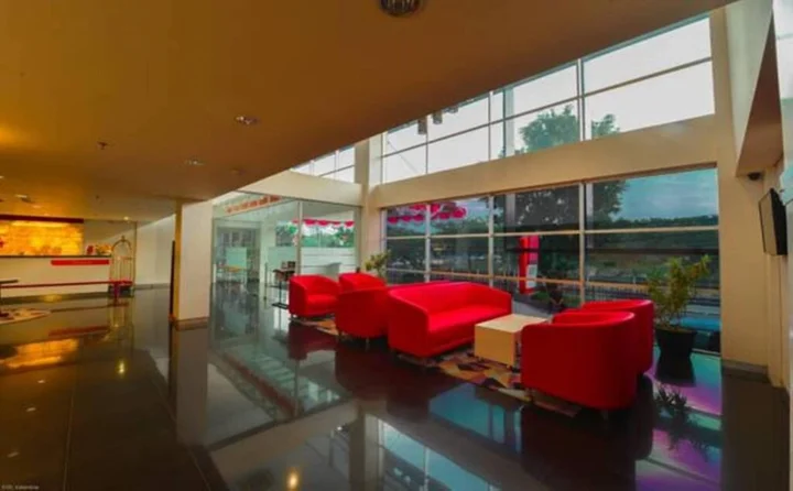 Джакарта: D'Hotel Jakarta