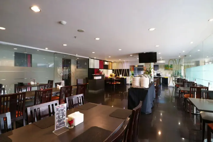 Джакарта: D'Hotel Jakarta