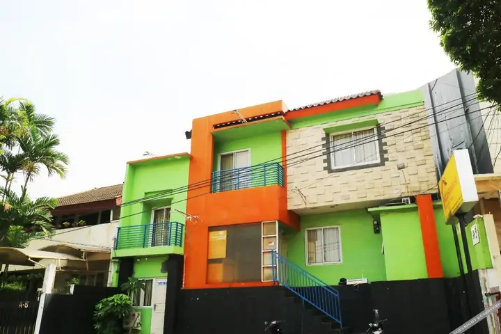 Джакарта: Wisma Nely Murni