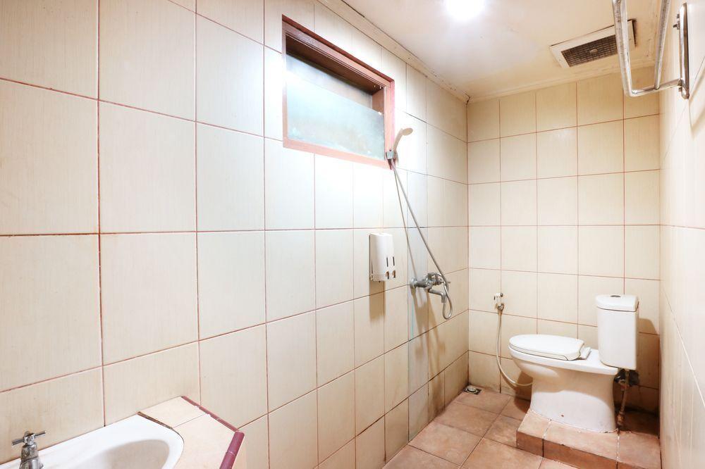 Джакарта: Wisma Nely Murni