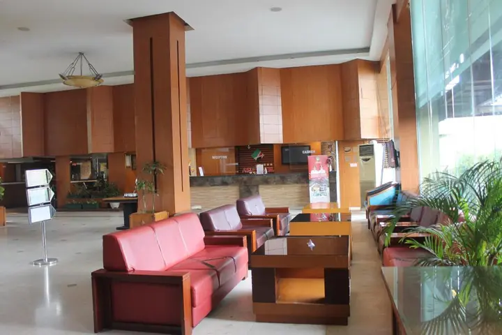 Суракарта: Hotel Asia