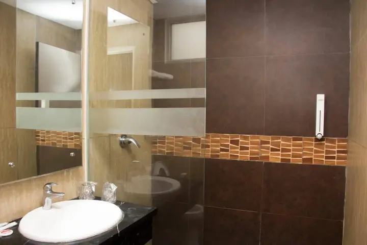 Бандунг: Townhouse Oak Cihampelas Near Ciwalk Formerly Promenade Hotel