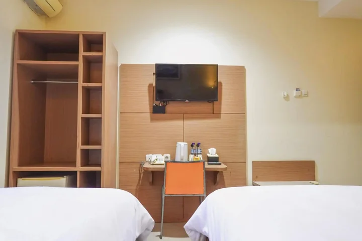 Матарам: City Hotel