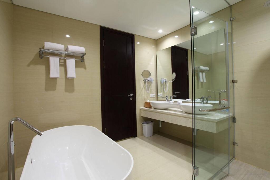 Соронг: Swiss-Belhotel Sorong