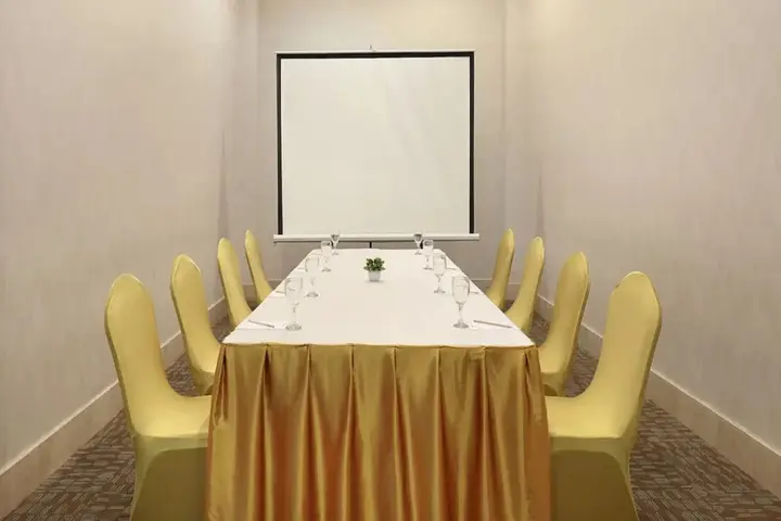 Соронг: Swiss-Belhotel Sorong