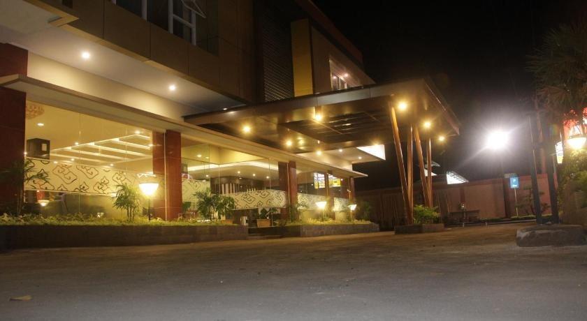 Чиребон: Sapadia Hotel Cirebon