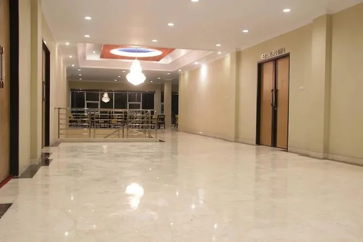 Чиребон: Sapadia Hotel Cirebon