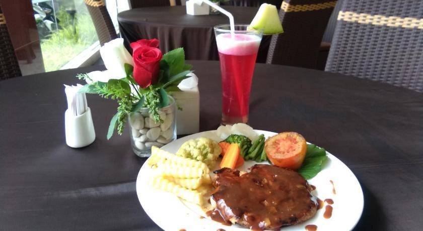 Чиребон: Sapadia Hotel Cirebon