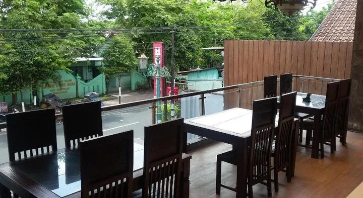 Джокьякарта: Novatel Yogyakarta