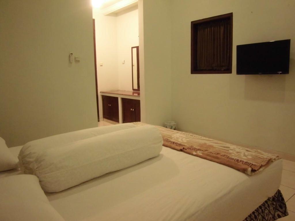 Griya Putri Dewi Family Guest House — фото 3