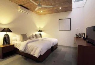 Кута: AbivillA Seminyak