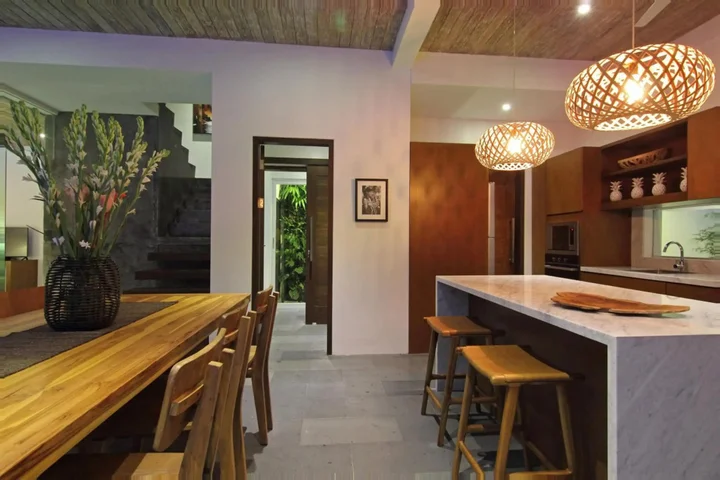 Кута: AbivillA Seminyak