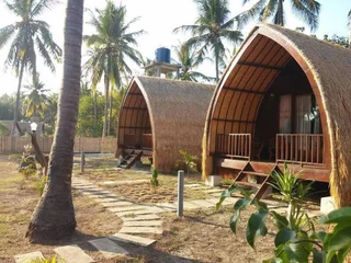Гили Аир: The Raiq Bungalow