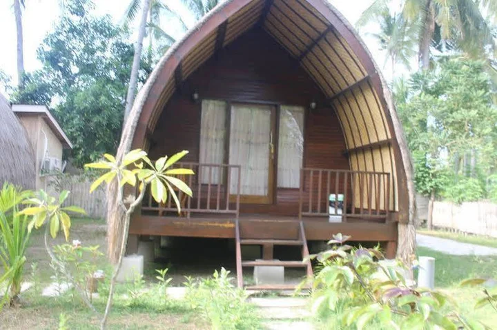 Гили Аир: The Raiq Bungalow
