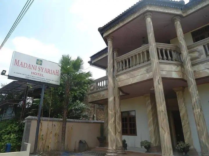 Джокьякарта: Madani Syariah Hotel
