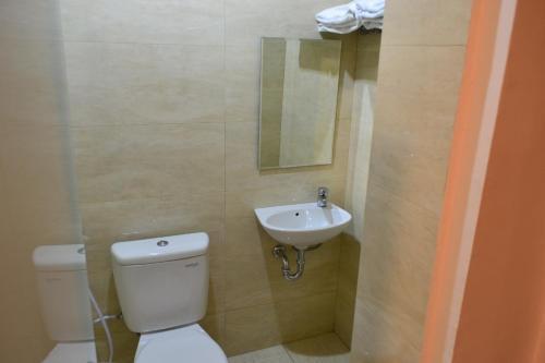 Джокьякарта: Family Budget Hotels F77