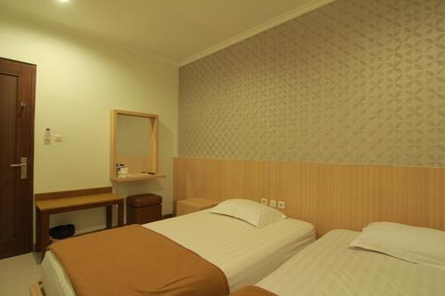 Джокьякарта: Family Budget Hotels F77