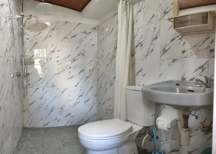 Сукасада: Keyani's Bungalow