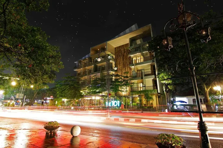 Бандунг: The 1O1 Bandung Dago