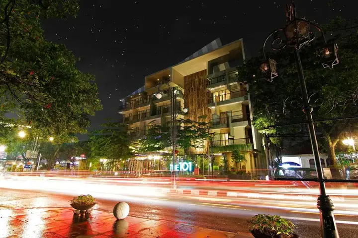 Бандунг: The 1O1 Bandung Dago