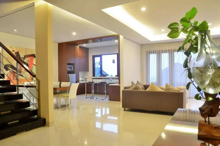 Бандунг: BreezeBlows City View 5BR with Pool + Familly Room
