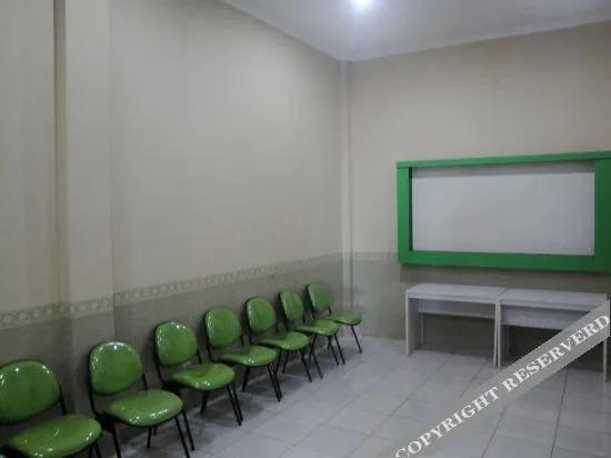 Семаранг: Wisma Idea
