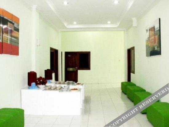 Семаранг: Wisma Idea