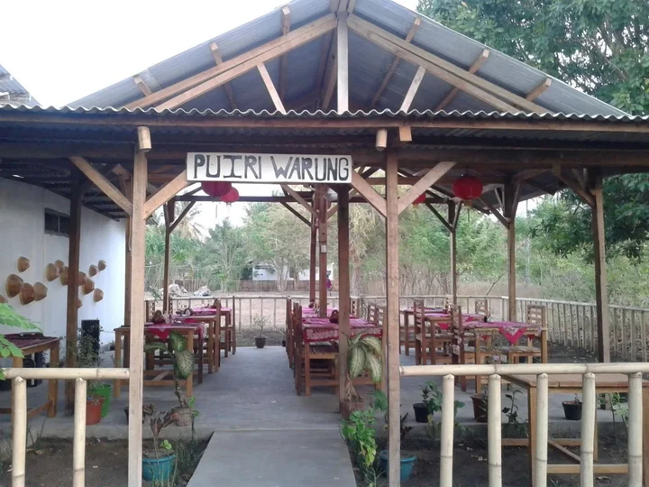 Гили-Мено: Putri Homestay
