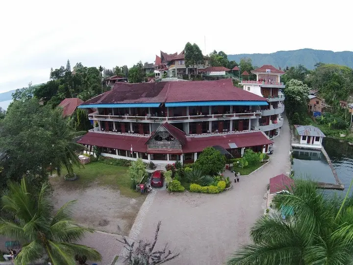 Озеро Тоба: Ambaroba Resort Hotel