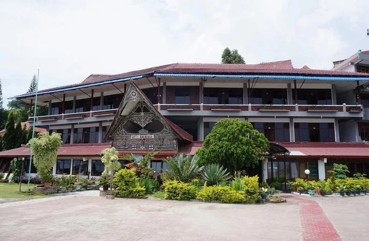 Озеро Тоба: Ambaroba Resort Hotel