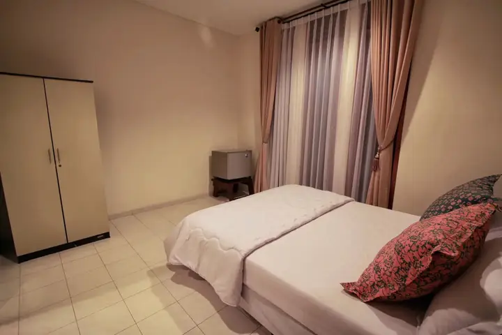 Villa Mawar Syariah, 3 BR, Nice View ke Bukit — фото 3