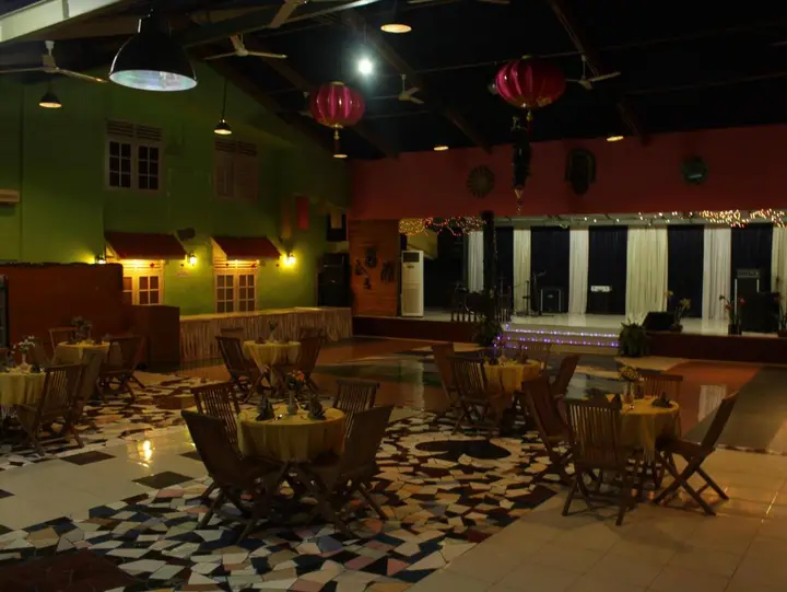 Чиребон: Hotel Intan Cirebon