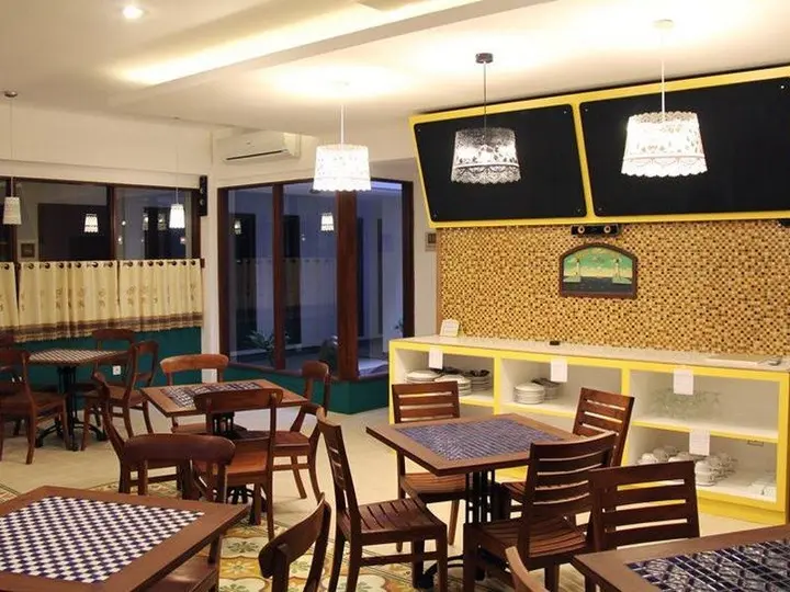 Чиребон: Hotel Koening