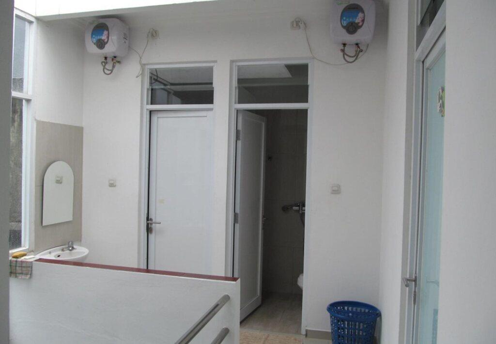 Джакарта: Guest House 8