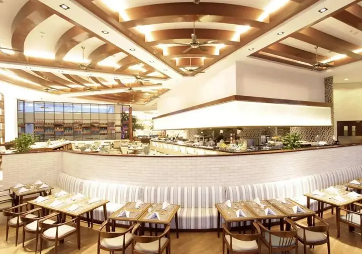 Депок: R Hotel Rancamaya