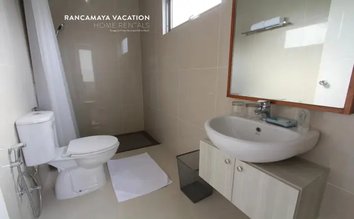 Депок: R Hotel Rancamaya