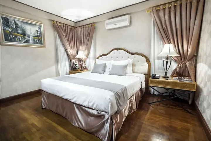 Депок: R Hotel Rancamaya