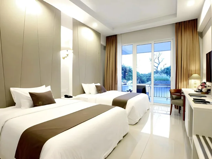 Депок: R Hotel Rancamaya