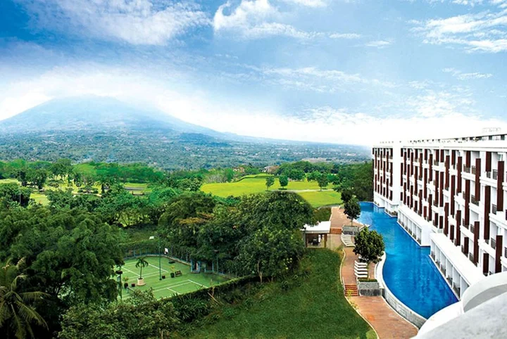 Депок: R Hotel Rancamaya