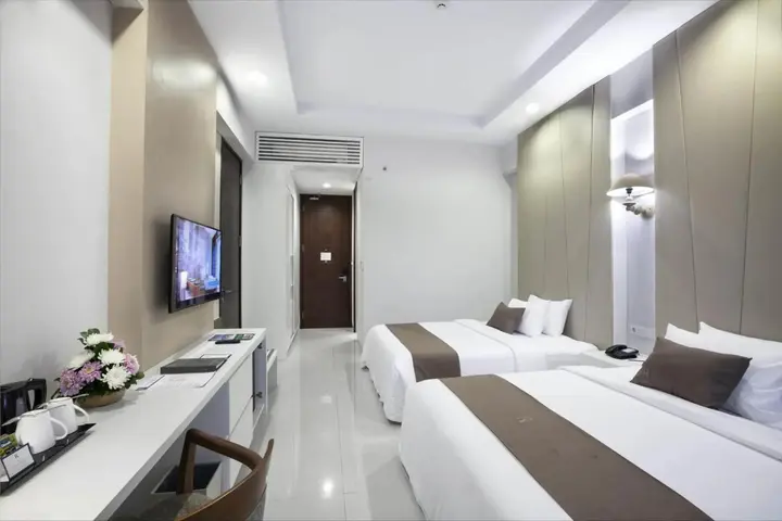 Депок: R Hotel Rancamaya