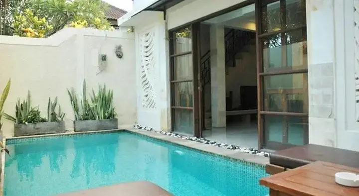 Кута: Villa Indalia