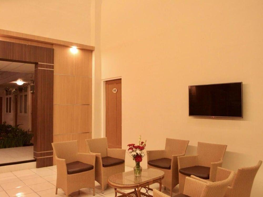 Бандунг: Arsallya Hotel