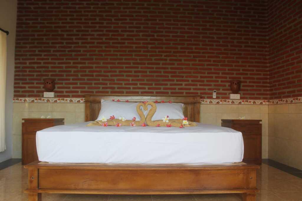 Негара: The Sari Bungalows