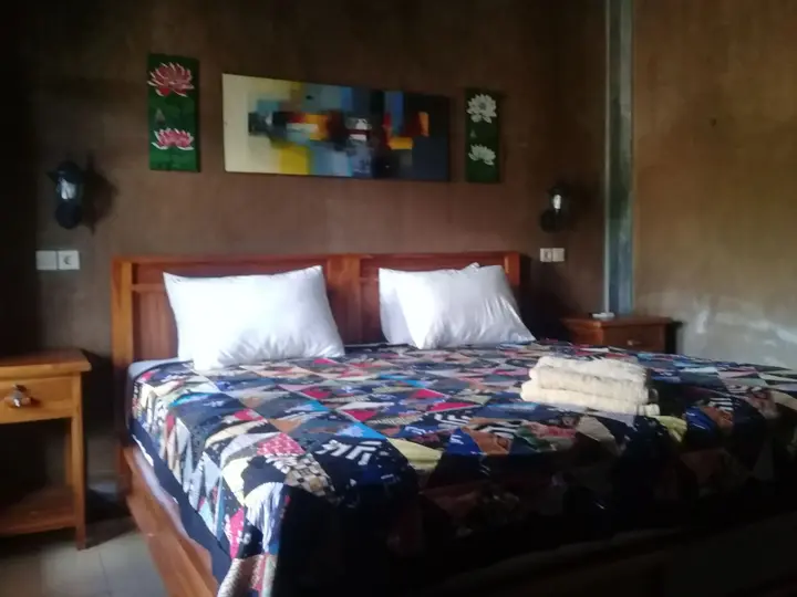 Негара: The Sari Bungalows