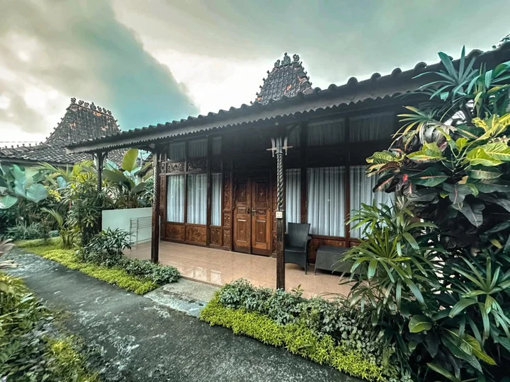 Убуд: Kampoeng Joglo Abangan