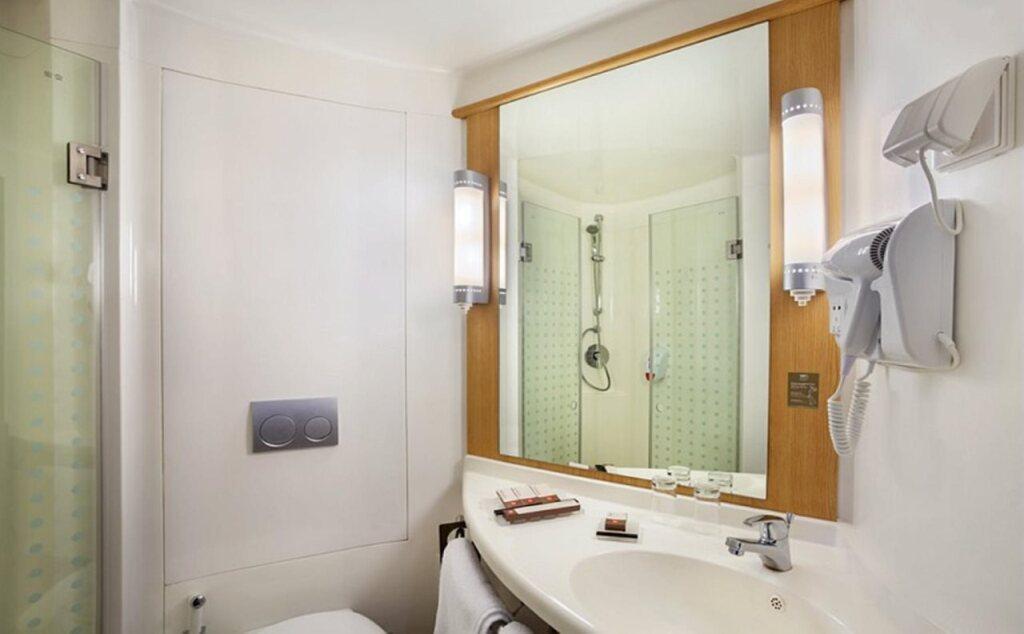 Макассар: ibis Makassar City Center